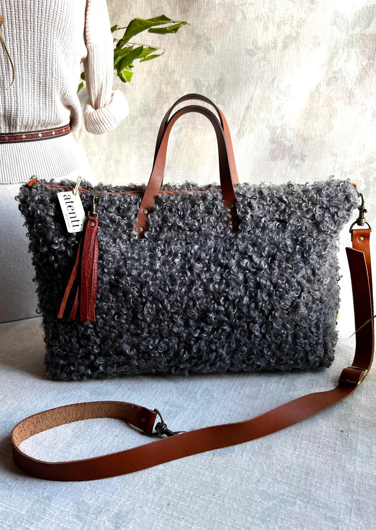 Atenti Curly Cute Charcoal Buddy Bag